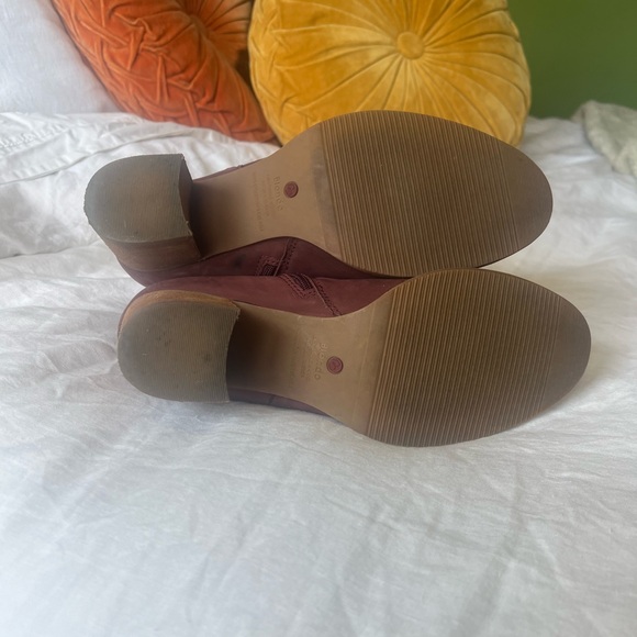 Blondo Nova Waterproof Bootie - Picture 6 of 7